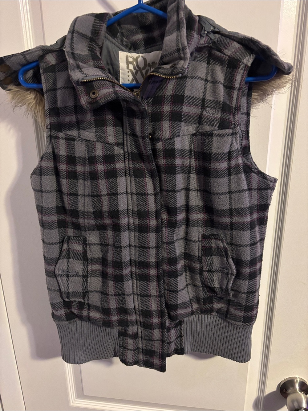 Roxy Gray and Black Plaid Hooded Faux-Fur Trim Vest